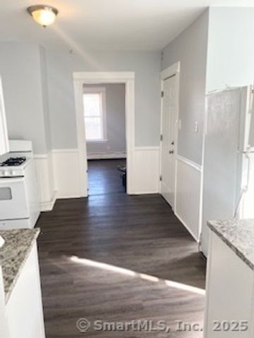 67 Ash Street, Bridgeport, CT 06605