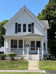21 Florence Street 21, Andover, MA 01810