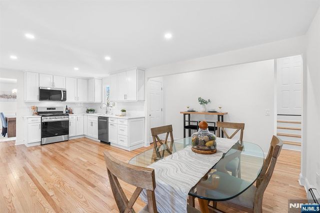 27 Norwood Avenue, Glen Rock, NJ 07452
