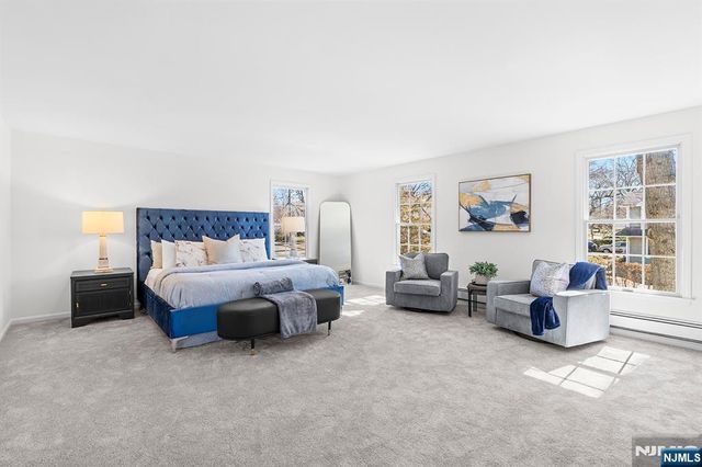 27 Norwood Avenue, Glen Rock, NJ 07452