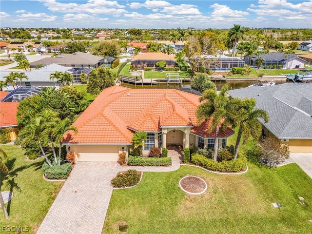 2027 SE 25th TER, Cape Coral, FL 33904