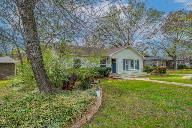 2107 Preston Place, Denton, TX 76209