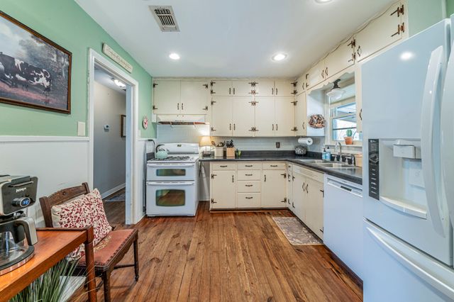 2107 Preston Place, Denton, TX 76209