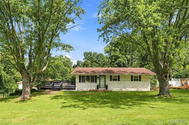 3051 Nettie Drive, St Louis, MO 63129