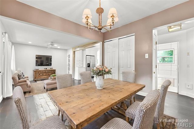3051 Nettie Drive, St Louis, MO 63129