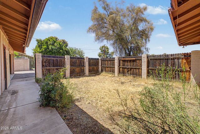 4611 W MONTE CRISTO Avenue, Glendale, AZ 85306