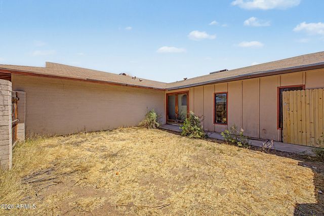 4611 W MONTE CRISTO Avenue, Glendale, AZ 85306
