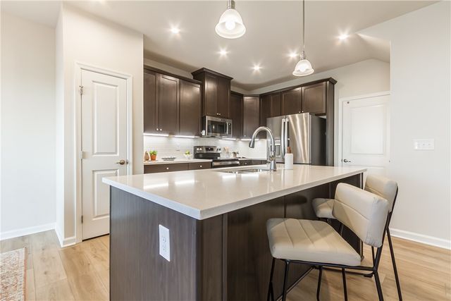 21 Keuka Lane, Canandaigua City, NY 14424