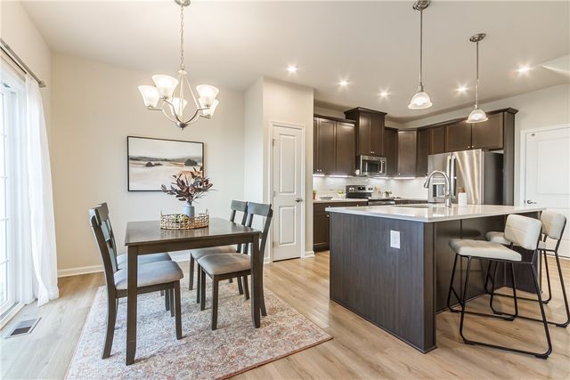 21 Keuka Lane, Canandaigua City, NY 14424