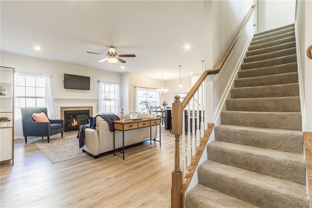 21 Keuka Lane, Canandaigua City, NY 14424