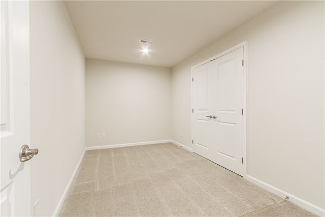 21 Keuka Lane, Canandaigua City, NY 14424