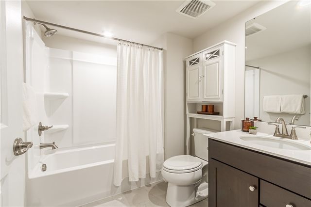 21 Keuka Lane, Canandaigua City, NY 14424