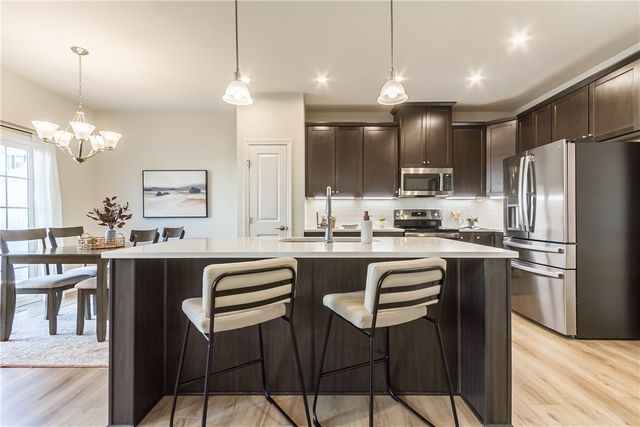 21 Keuka Lane, Canandaigua City, NY 14424