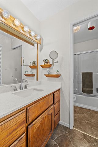 11090 Lakeshore North, Auburn, CA 95602