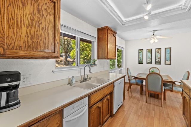 11090 Lakeshore North, Auburn, CA 95602