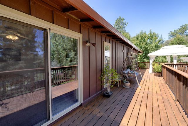 11090 Lakeshore North, Auburn, CA 95602
