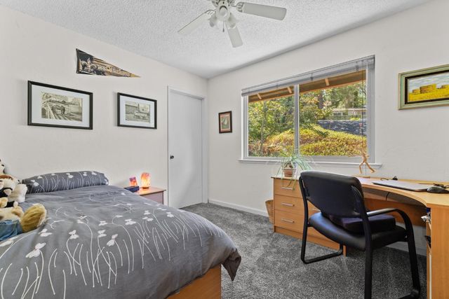 11090 Lakeshore North, Auburn, CA 95602