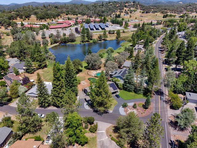 11090 Lakeshore North, Auburn, CA 95602