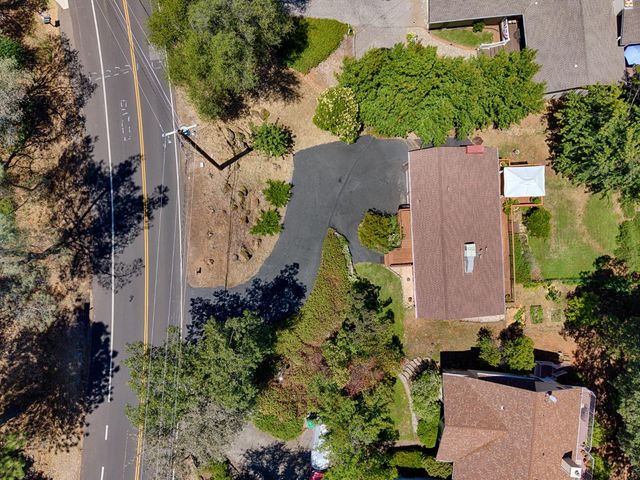 11090 Lakeshore North, Auburn, CA 95602