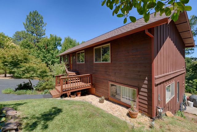 11090 Lakeshore North, Auburn, CA 95602