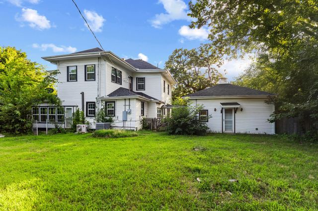 1114 S Houston Avenue, Denison, TX 75021