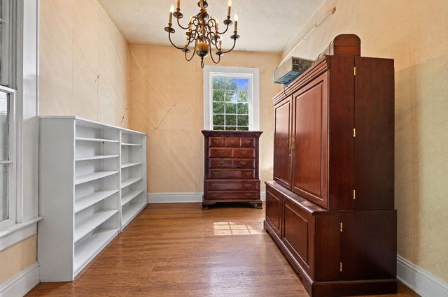 1114 S Houston Avenue, Denison, TX 75021