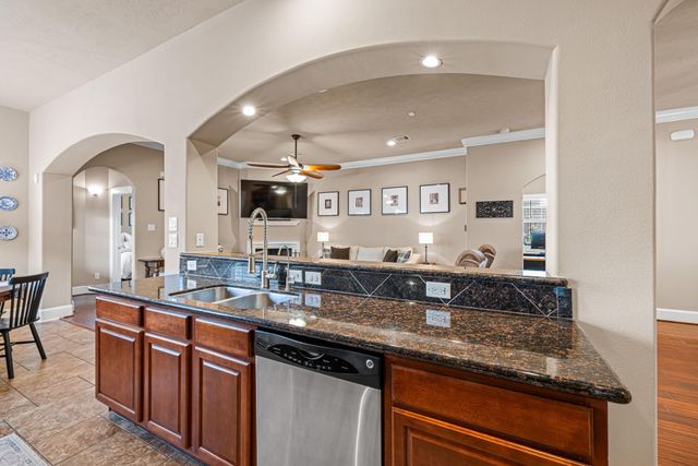 1610 Du Barry Lane, Houston, TX 77018