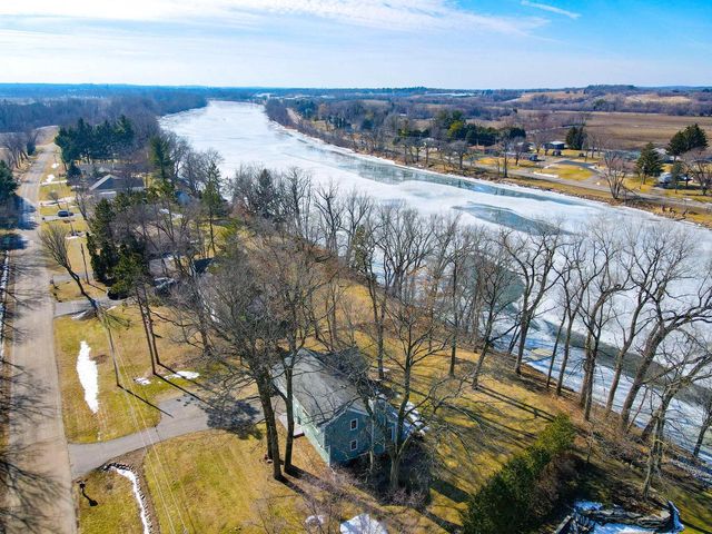 N3139 Buena Vista ROAD, Fort Atkinson, WI 53538