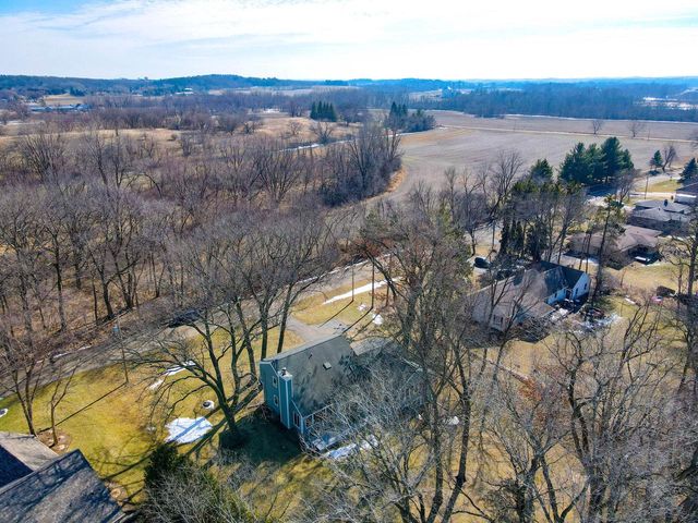 N3139 Buena Vista ROAD, Fort Atkinson, WI 53538