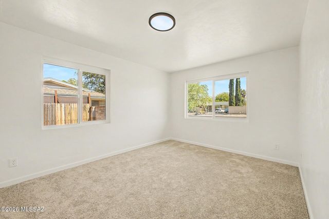 802 N Jefferson Avenue, Tucson, AZ 85711