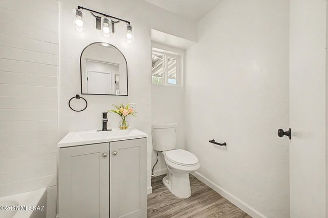 802 N Jefferson Avenue, Tucson, AZ 85711