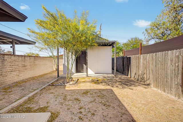 802 N Jefferson Avenue, Tucson, AZ 85711