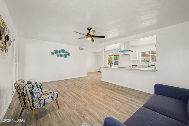 802 N Jefferson Avenue, Tucson, AZ 85711