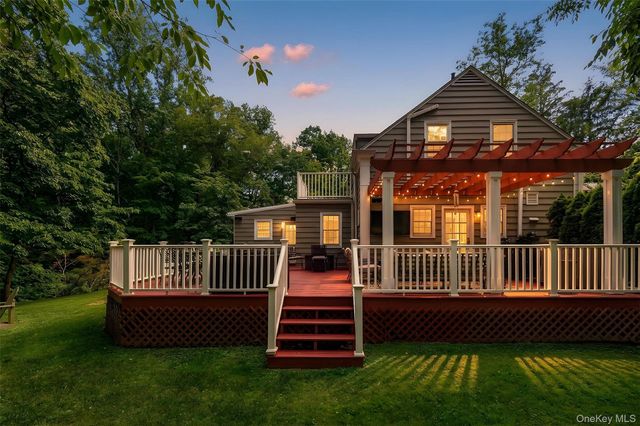 38 Winfield Avenue, Harrison, NY 10528