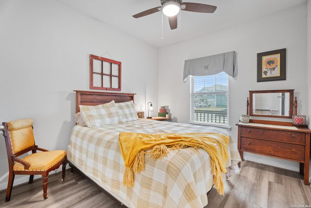 9507 BONITO FALLS DR, Converse, TX 78109