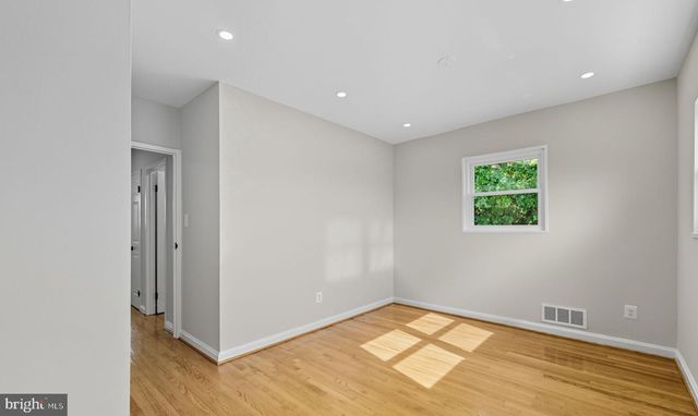 5916 8TH ST NE, Washington, DC 20011