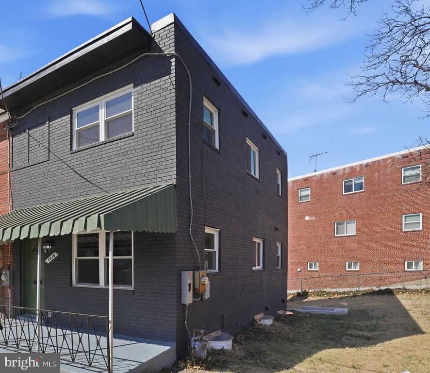 5916 8TH ST NE, Washington, DC 20011
