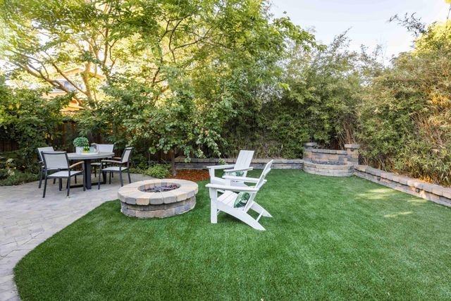 2303 Oberlin Street, Palo Alto, CA 94306
