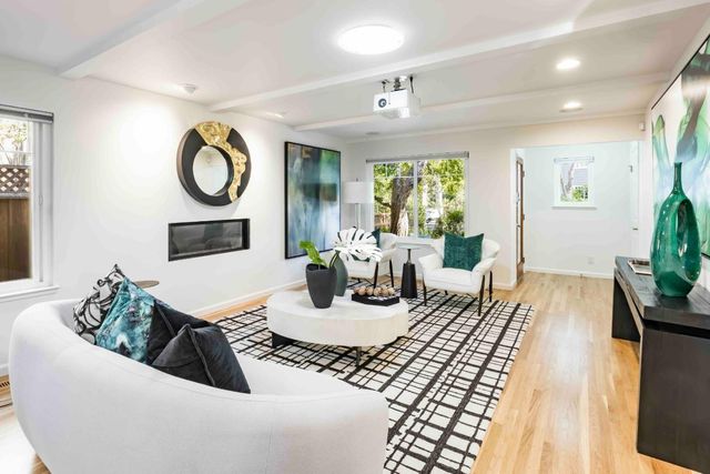 2303 Oberlin Street, Palo Alto, CA 94306