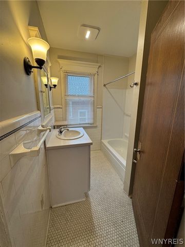 121 West Humboldt Parkway B, Buffalo, NY 14214