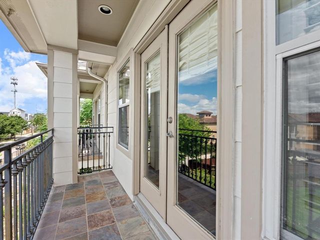 625 Hartman Street, Houston, TX 77007