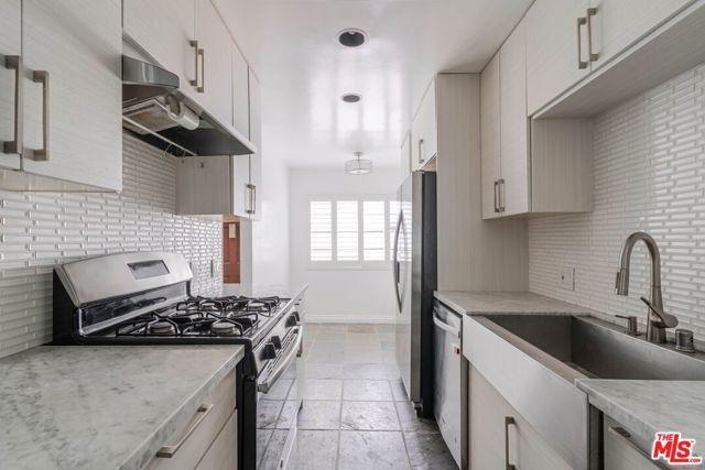 5820 Yolanda Avenue 5, Tarzana (los Angeles), CA 91356