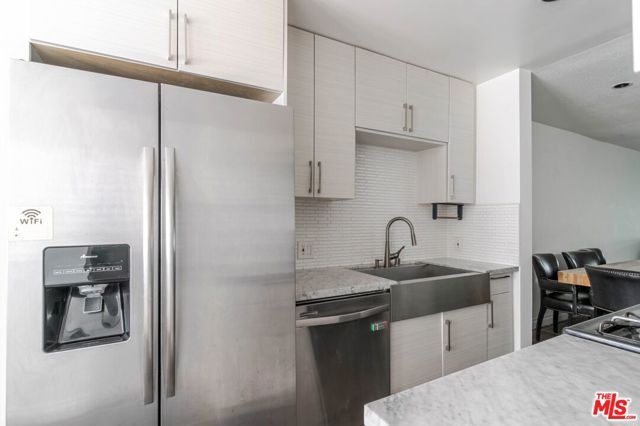 5820 Yolanda Avenue 5, Tarzana (los Angeles), CA 91356