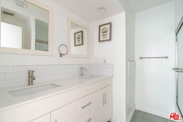 5820 Yolanda Avenue 5, Tarzana (los Angeles), CA 91356