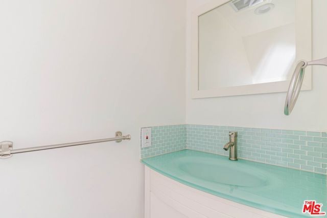 5820 Yolanda Avenue 5, Tarzana (los Angeles), CA 91356