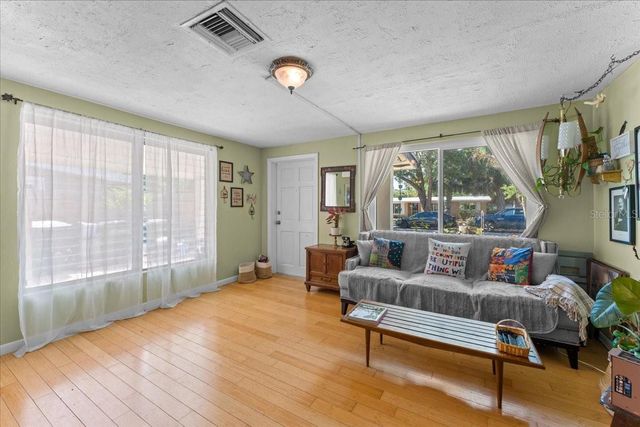 531 6TH STREET S, Safety Harbor, FL 34695