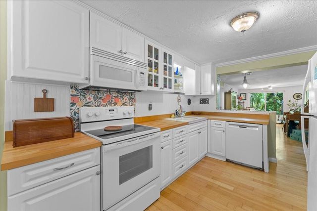 531 6TH STREET S, Safety Harbor, FL 34695