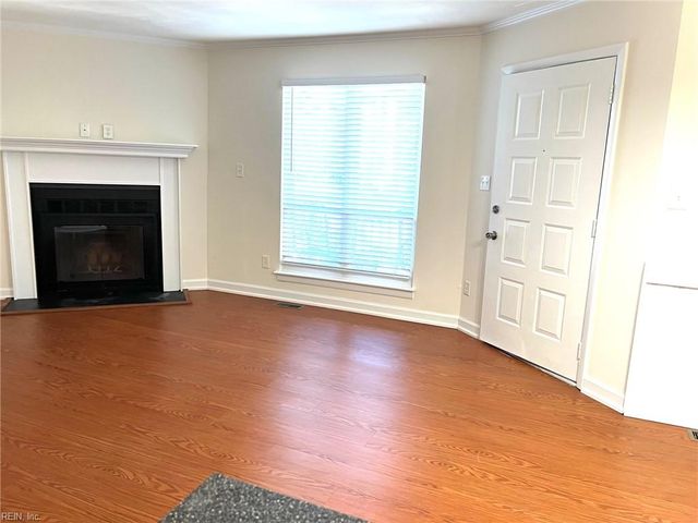 3235 Page Ave Apt 6, Virginia Beach, VA 23451