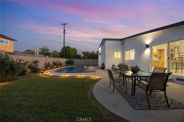 10592 Pamela, Cypress, CA 90630