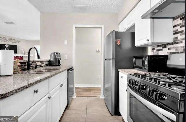 422 Plainville Drive SW, Atlanta, GA 30331